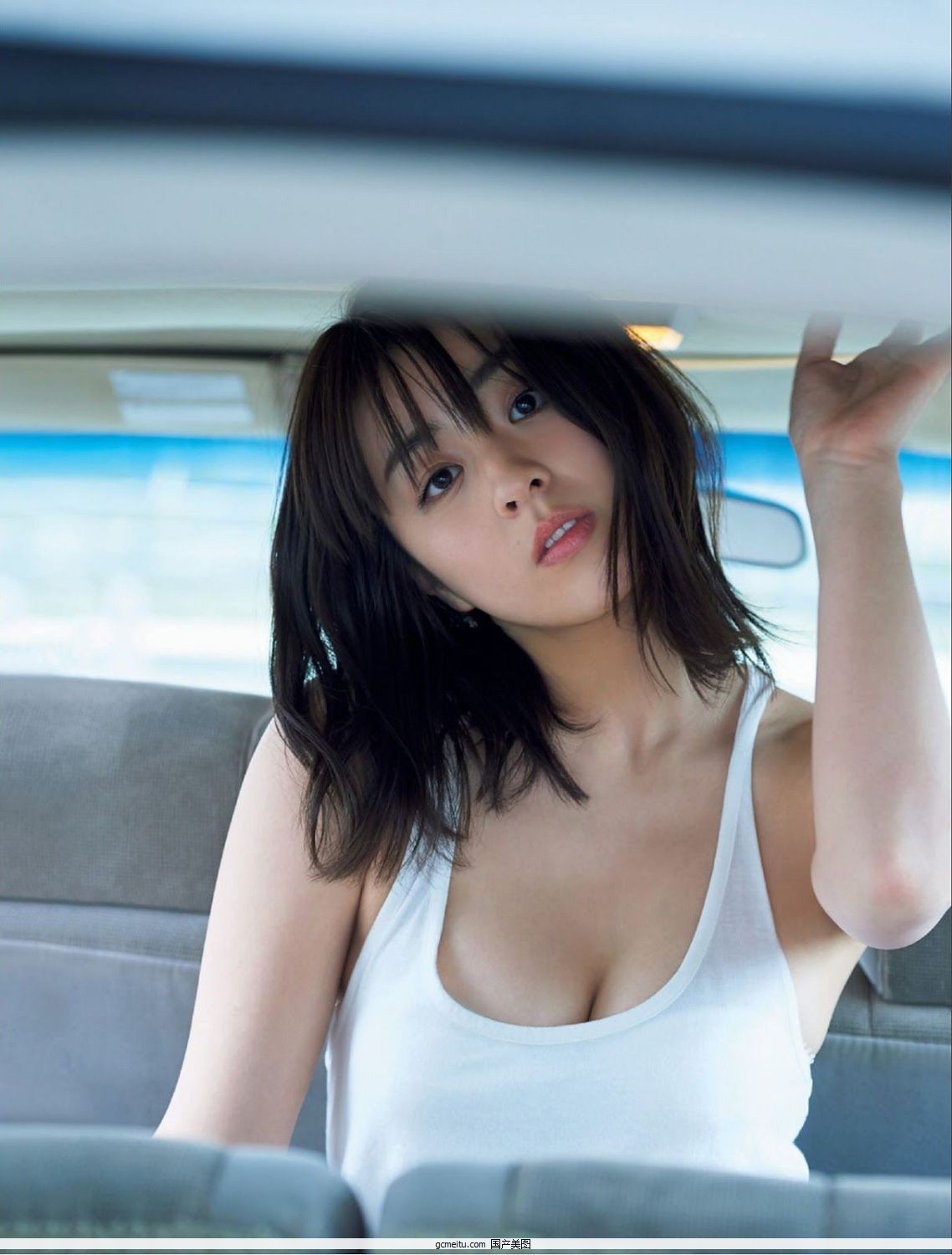 , Yurina Yanagi - FRIDAY GOLD, Y18.5.15