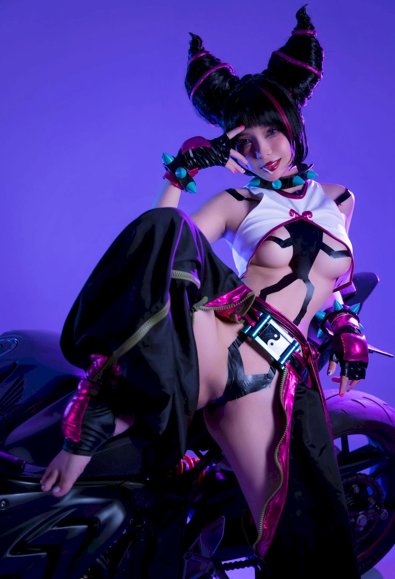 Juri Han Umeko J coser д P.3