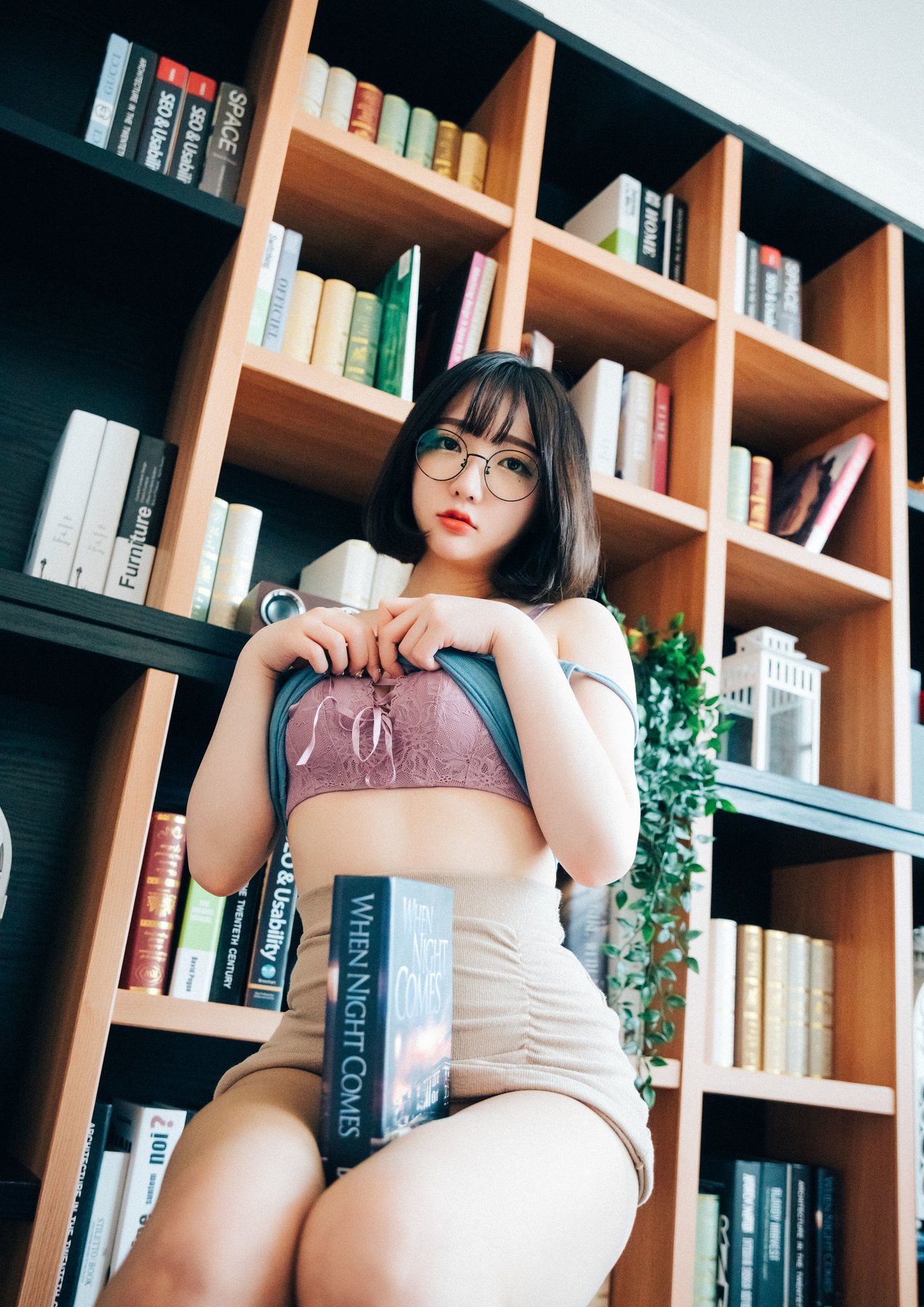 [ϺLoozyӰ] ͼѧ Girl Librarian SonYeEun(ն) P.4